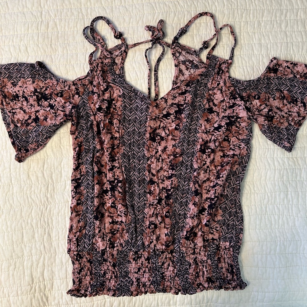 Daytrip Floral Cold Shoulder Pink & Black Top